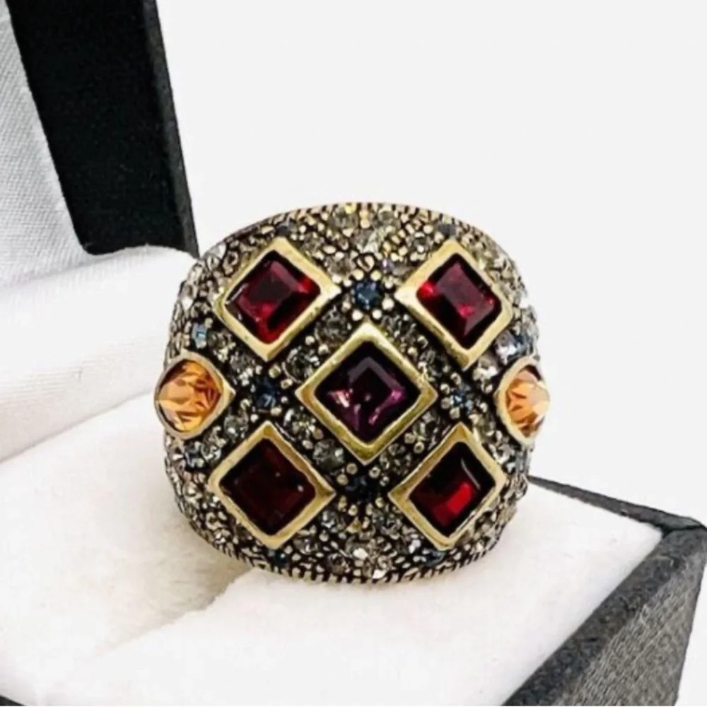 Artful Treasure Crystal Ring/Heidi Daus SZ 10
